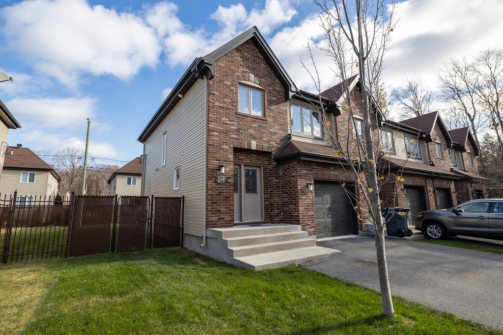 Daniel Arsenault &. Mathieu Arsenault Real Estate Brokers | 263-C Boul. Saint-Jean, Pointe-Claire, QC H9R 3J1, Canada | Phone: (514) 823-2272