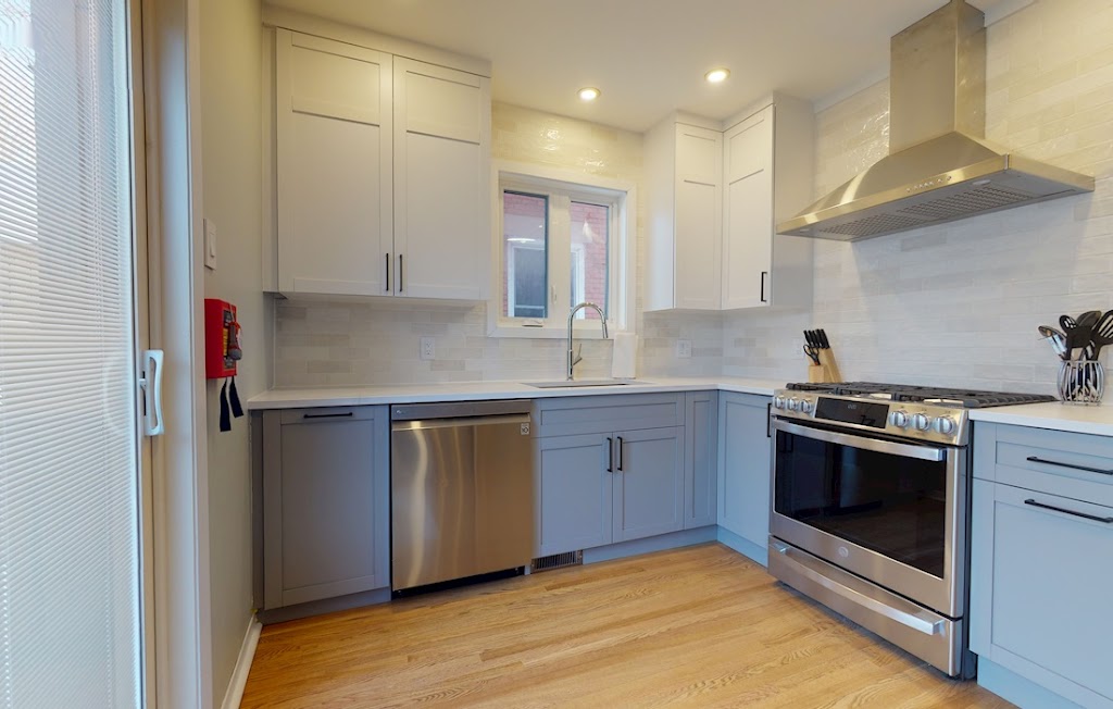 Premiere Suites | 239 York St, Ottawa, ON K1N 5T9, Canada | Phone: (888) 575-7808