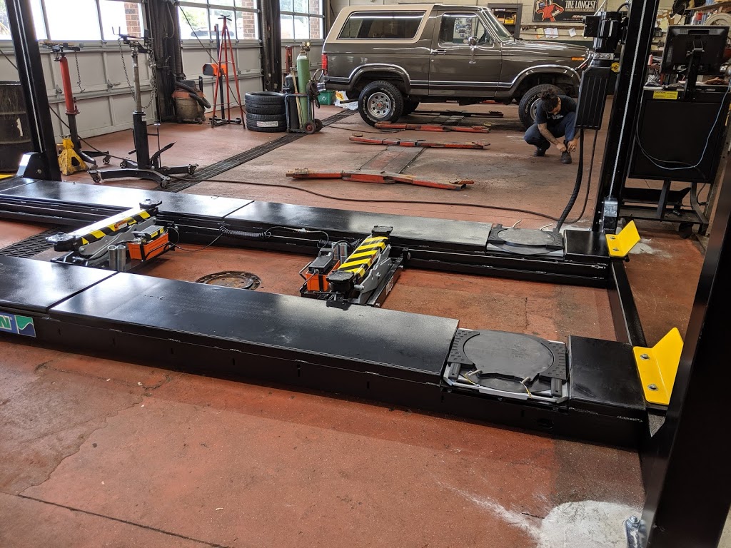 Right Auto Service Centre | 2025 Wilson Ave, North York, ON M9M 1A9, Canada | Phone: (416) 742-3327