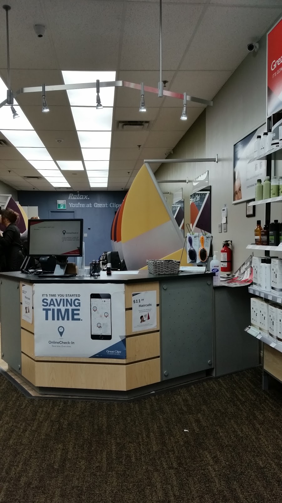 Great Clips | 425 University Avenue East, Waterloo, ON N2K 3J4, Canada | Phone: (519) 571-9484