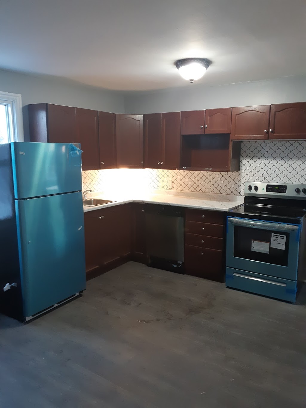 UNLIMITED Residential | 146 Thames St N, Ingersoll, ON N5C 3E1, Canada | Phone: (905) 962-7368