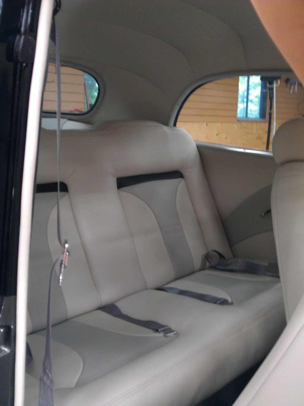 Distinctive Upholstery & Marine | 1044 B X Rd, Vernon, BC V1B 3K2, Canada | Phone: (250) 308-9099