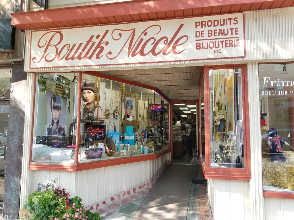 Boutik Nicole | 539 Rue Principale, Lachute, QC J8H 1Y6, Canada | Phone: (450) 562-4249