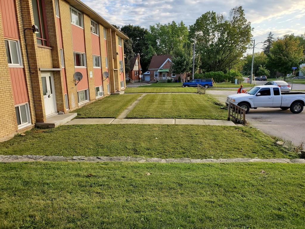Nurse Landscaping and Tech Design Inc | 15-A Oak Ave, Paris, ON N3L 3C6, Canada | Phone: (519) 781-6332