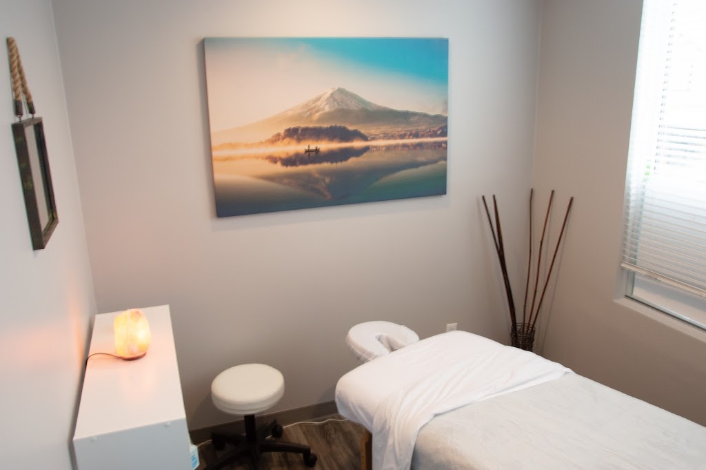 Discovery Massage & Wellness | 10 Discovery Ridge Hill SW #930, Calgary, AB T3H 5X2, Canada | Phone: (403) 454-3472