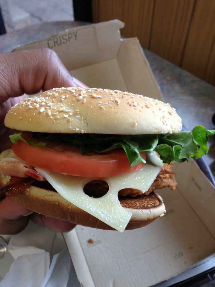 McDonalds | 100 City Centre Dr, Mississauga, ON L5B 2C9, Canada | Phone: (905) 276-3898