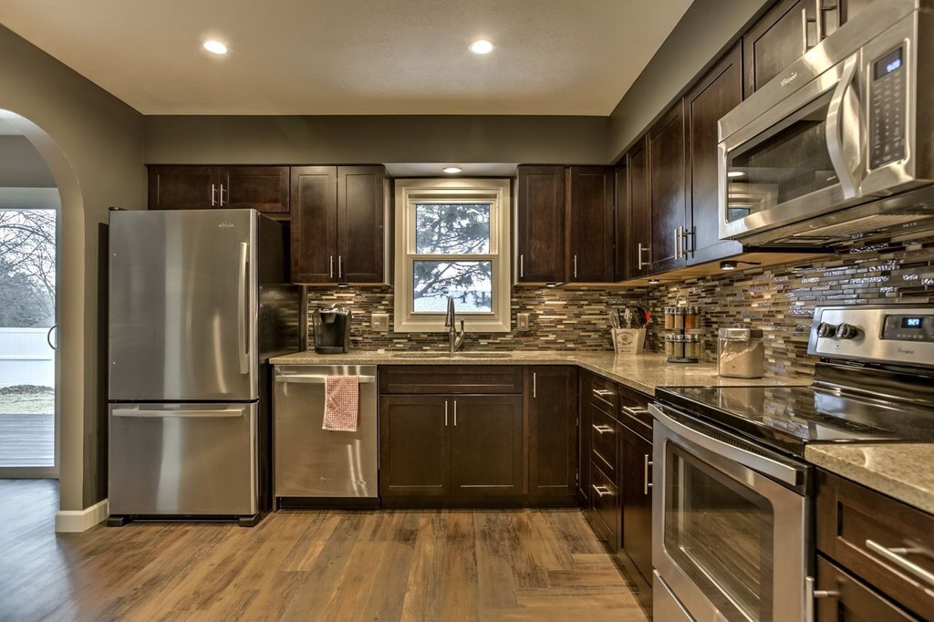 LF Builders | 125 Norfinch Dr, North York, ON M3N 1W8, Canada | Phone: (416) 915-0758