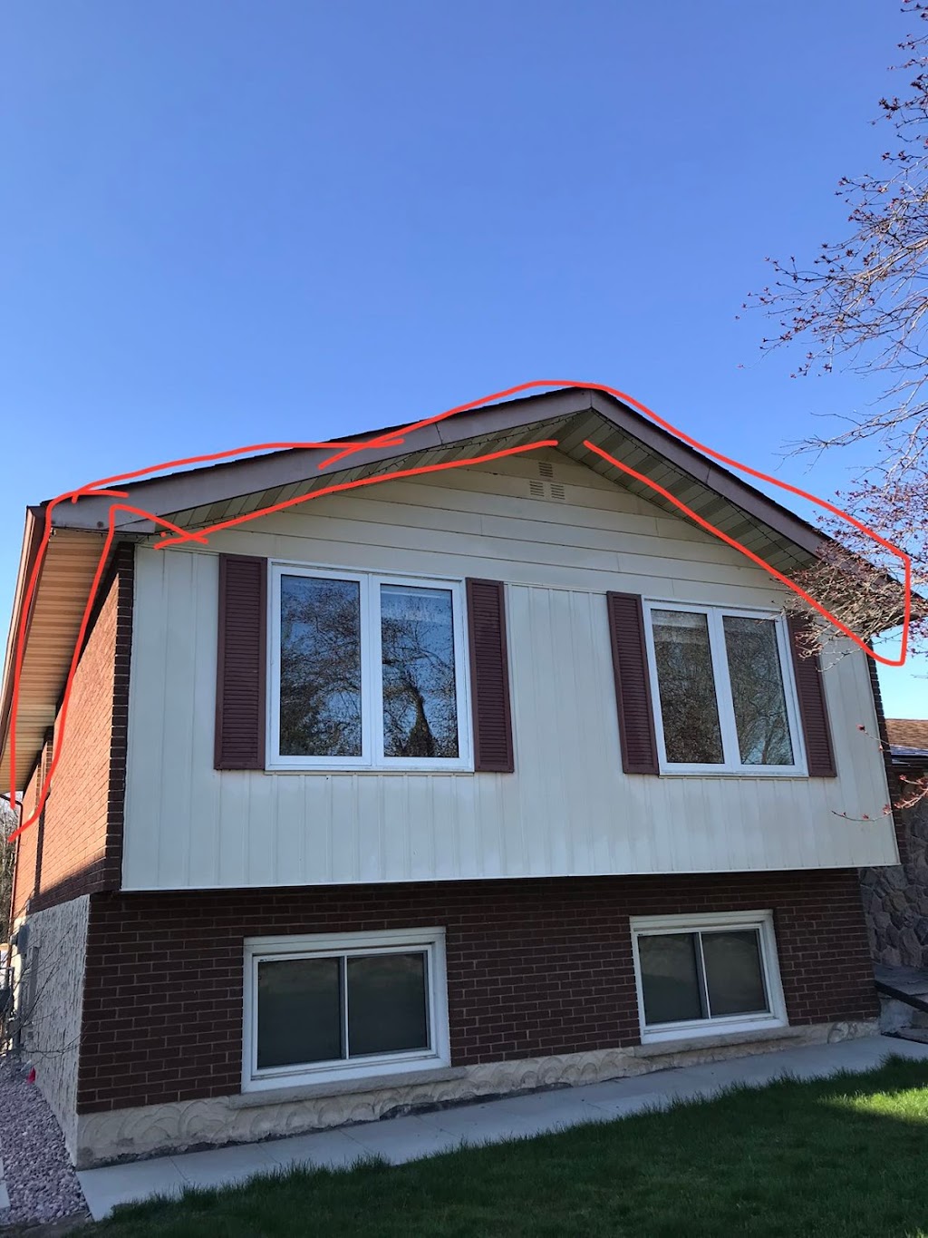 Williams siding and aluminum | 282 Chokecherry Cres, Waterloo, ON N2V 0C3, Canada | Phone: (647) 818-5685