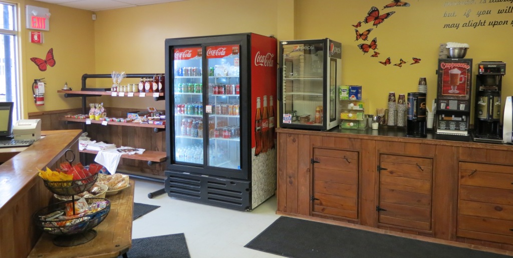 Moms Kitchen | 1718 Landry St, Clarence Creek, ON K0A 1N0, Canada | Phone: (613) 488-0004