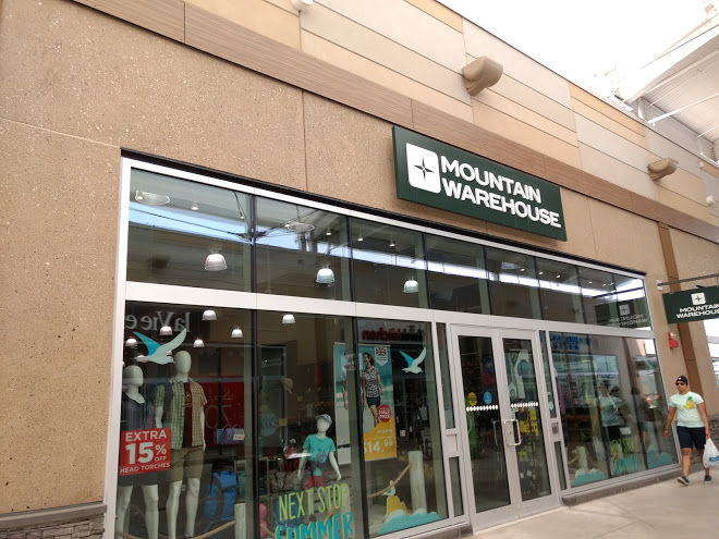 Mountain Warehouse | Outlet Collection, Unit 211, 300 Taylor Rd, Niagara-on-the-Lake, ON L0S 1J0, Canada | Phone: (905) 641-9339