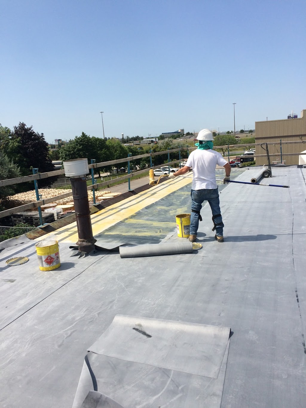Tarcom Roofing Inc | 41 N Alarton St, Mississauga, ON L4T 1J9, Canada | Phone: (647) 782-8678