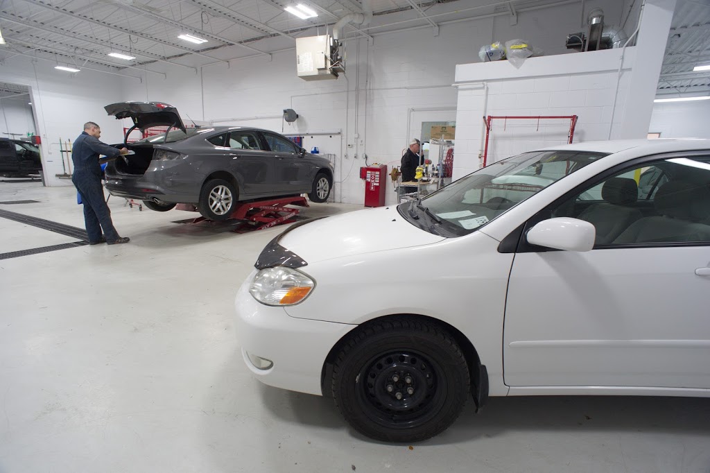 /// CSN Regency Kitchener | 150 Alpine Rd, Kitchener, ON N2E 1A1, Canada | Phone: (519) 744-8421