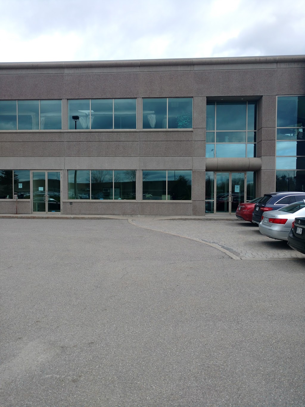 Henryka Ltd | 1999 Boulevard des Sources, Pointe-Claire, QC H9R 5Z4, Canada | Phone: (514) 630-3320