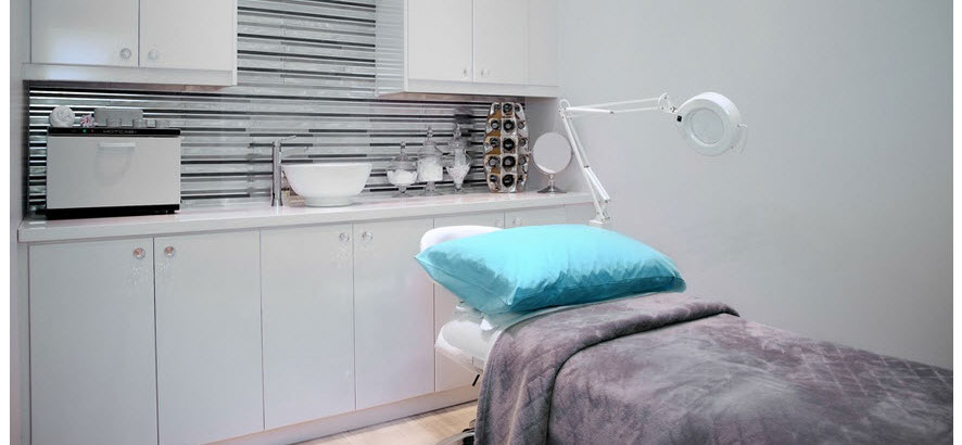 The Shores Skin Clinic | 11 Bronte Rd Unit 32, Oakville, ON L6L 0E1, Canada | Phone: (289) 837-1105