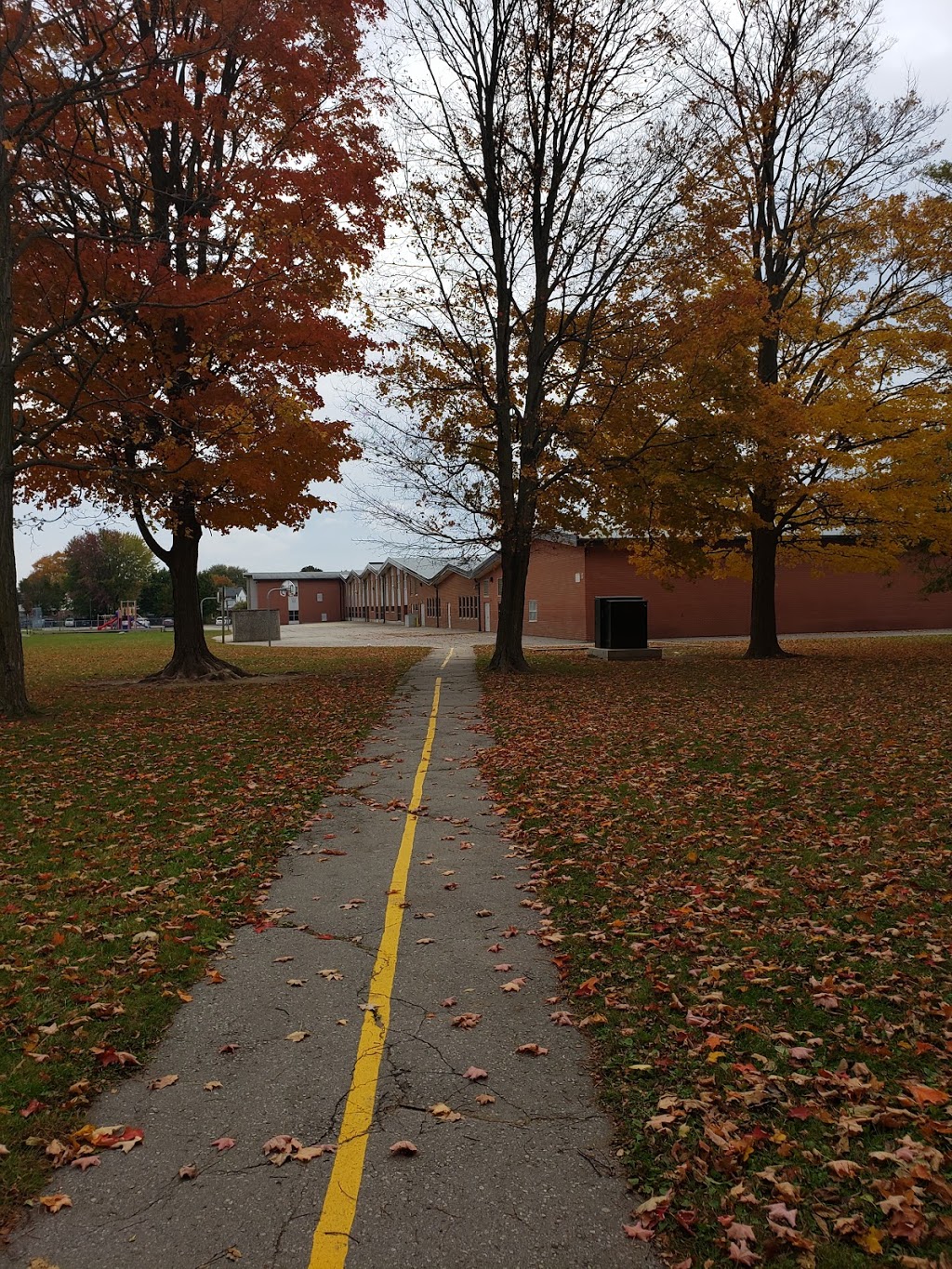 Lord Nelson Public School | 1990 Royal Crescent, London, ON N5V 1N8, Canada | Phone: (519) 452-8320