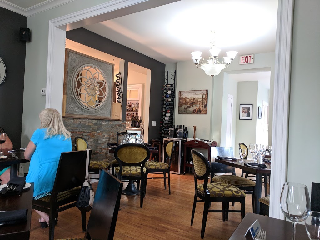 Gente Urban Italian Eatery | 180 St Andrew St E, Fergus, ON N1M 1P8, Canada | Phone: (519) 787-2121