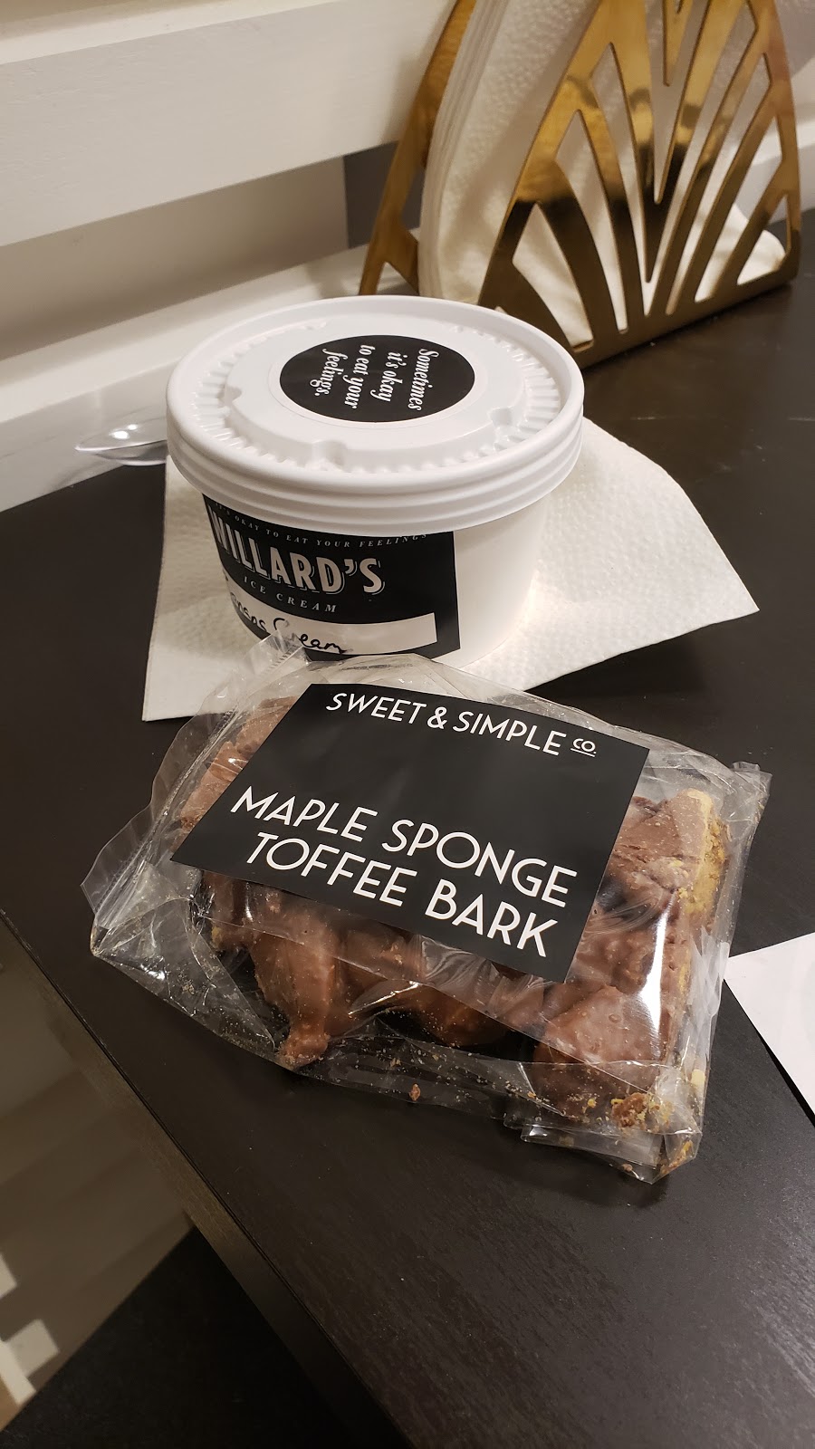 Willards Ice Cream | 942 Main St E, Hamilton, ON L8M 1M8, Canada
