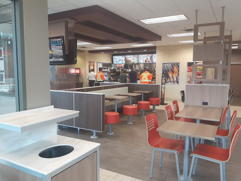 Burger King | 240 Wyecroft Rd, Oakville, ON L6K 2G7, Canada | Phone: (905) 842-1681