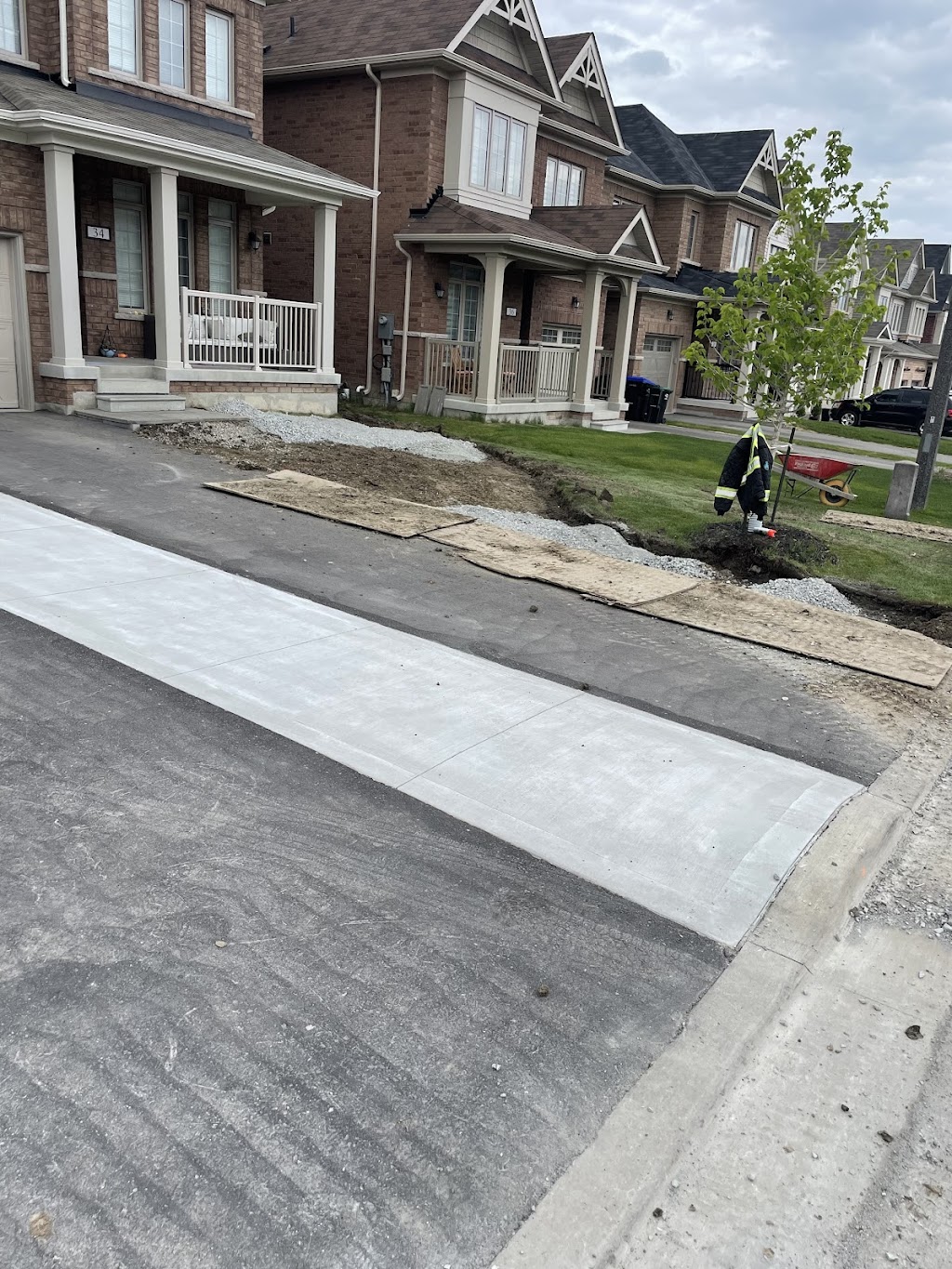 Marnish construction | 127 Calderstone Rd, Brampton, ON L6P 2M1, Canada | Phone: (647) 939-2286