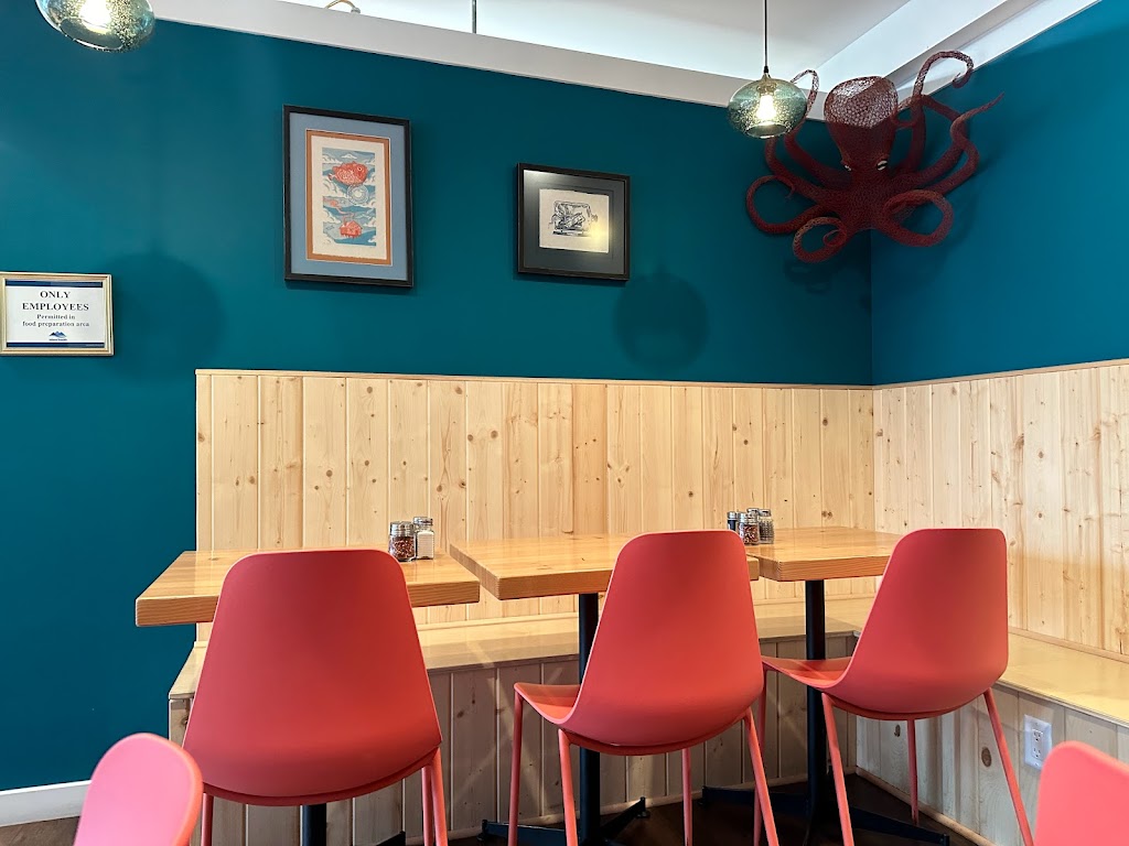 The Broken Bow | 5405 Argyle St, Port Alberni, BC V9Y 1T6, Canada | Phone: (778) 421-7542