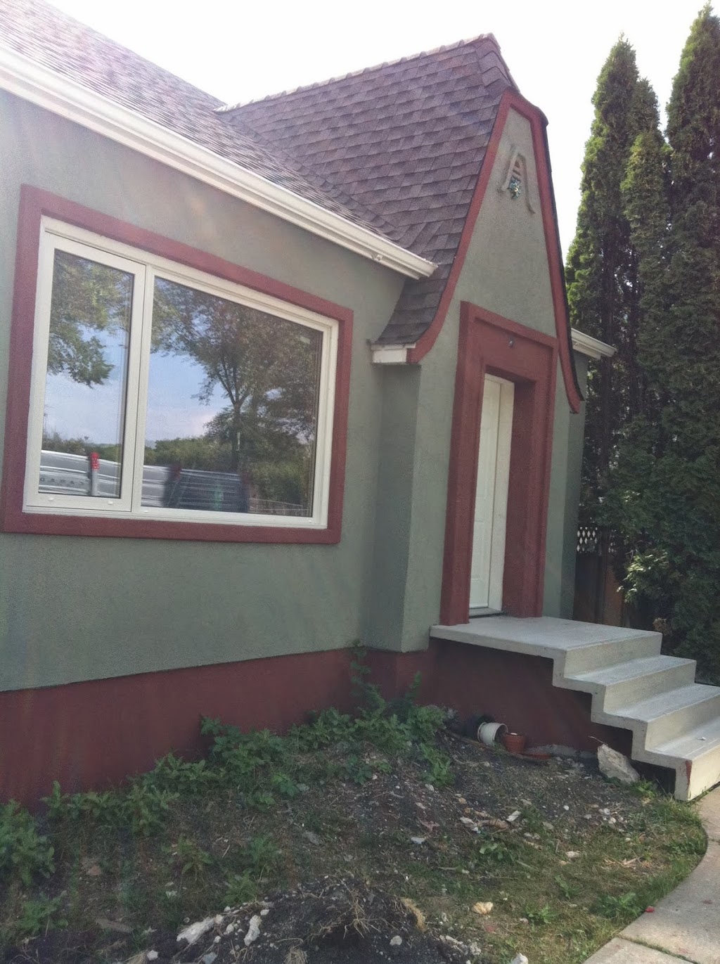 Dels Exteriors Winnipeg - Roofing, Siding, Stucco, Soffits, Stone Contractors | 432 Harbison Ave, Winnipeg, MB R2L 0A9, Canada | Phone: (204) 388-6269