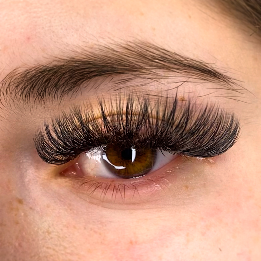 Cherry Gold Lash Extensions & Braids | 945 Lakeshore Rd E, Mississauga, ON L5E 1E3, Canada | Phone: (647) 899-0326
