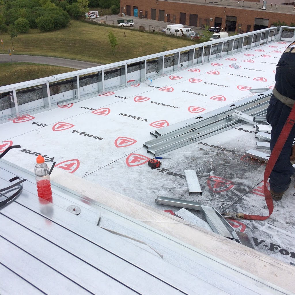 Flatz Roofing | 157 Elliott St, Oshawa, ON L1J 2A9, Canada | Phone: (416) 434-1090