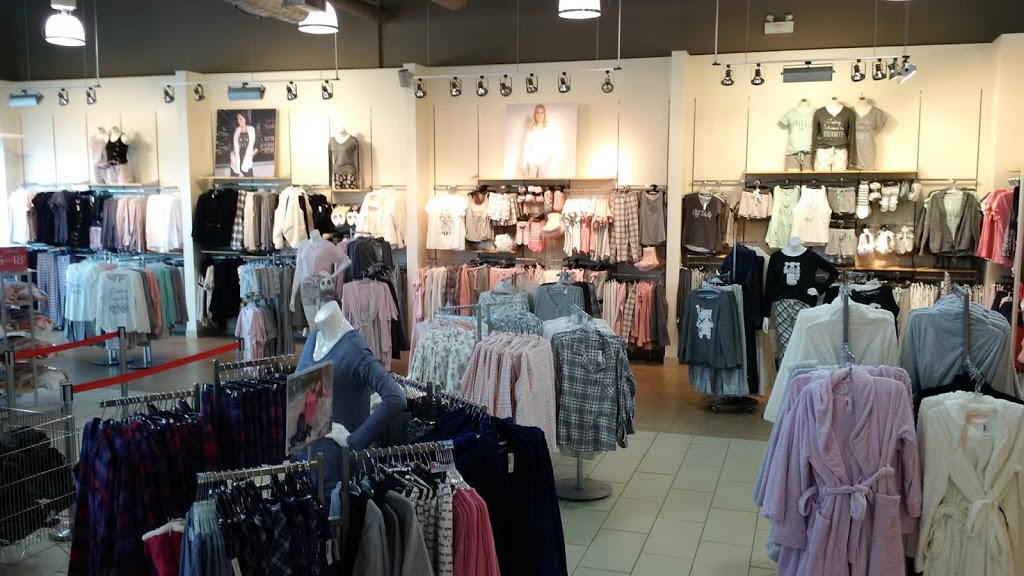 La Vie en Rose Place Greenfield Park Outlet | 3560 Boulevard Taschereau #002B, Greenfield Park, QC J4V 2H4, Canada | Phone: (450) 465-7555
