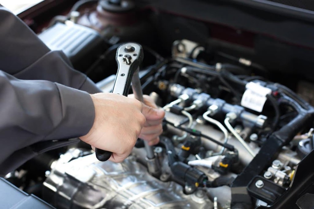 ZONE AUTO REPAIR | 8734 Yellowhead Trail NW, Edmonton, AB T5B 1G1, Canada | Phone: (780) 884-1522
