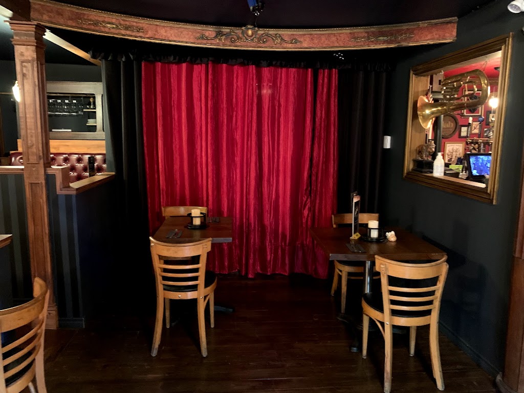Bistro Le Slang | 28 La Grand-Rue, Sainte-Catherine-de-Hatley, QC J0B 1W0, Canada | Phone: (819) 868-9007
