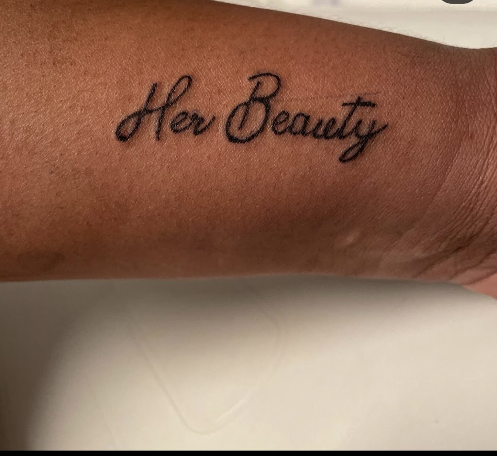 Kings Tatts | 25 Wilkerson St, Thorold, ON L2V 0G4, Canada | Phone: (905) 351-2880