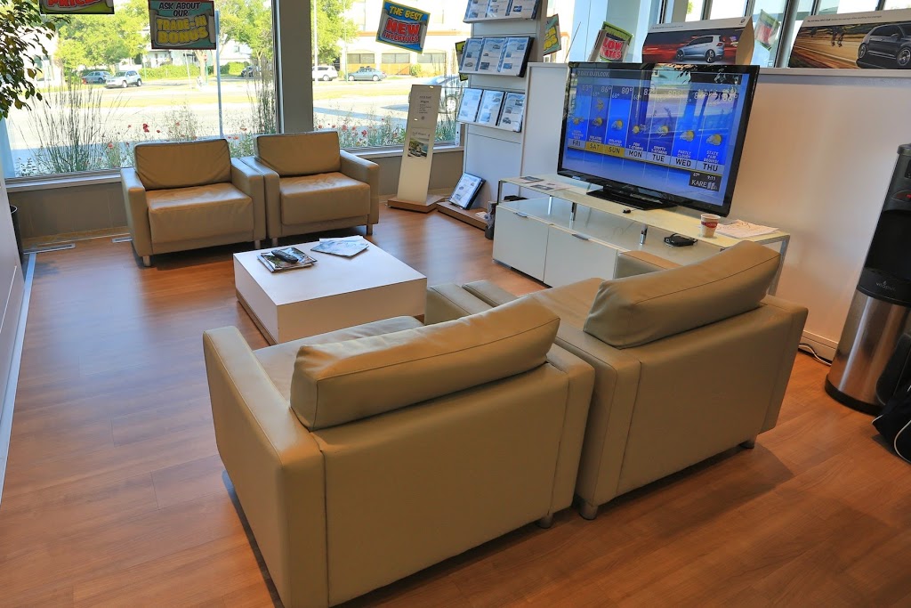 Go Autohaus Volkswagen | 660 Pembina Hwy, Winnipeg, MB R3M 2M5, Canada | Phone: (204) 284-7520