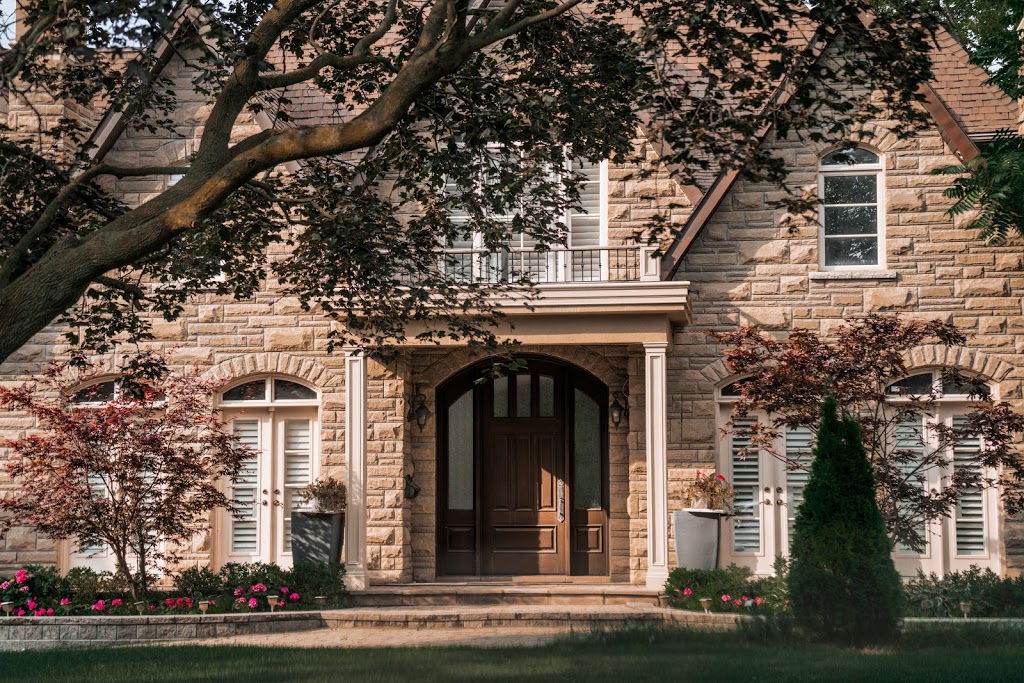 Mandy Saggu - Re/Max Real Estate Centre Inc. | 766 Hespeler Rd, Cambridge, ON N3H 5L8, Canada | Phone: (226) 929-8990