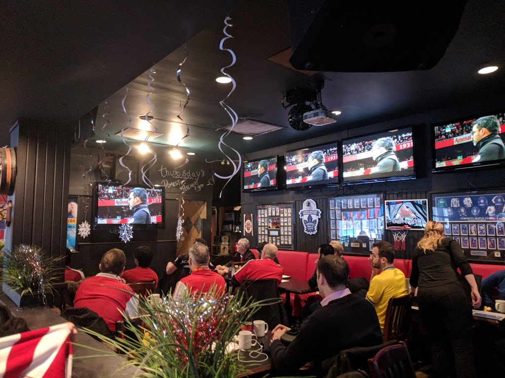 Midtown Gastro Hub | 1535 Yonge St, Toronto, ON M4T 1Z2, Canada | Phone: (416) 967-3400