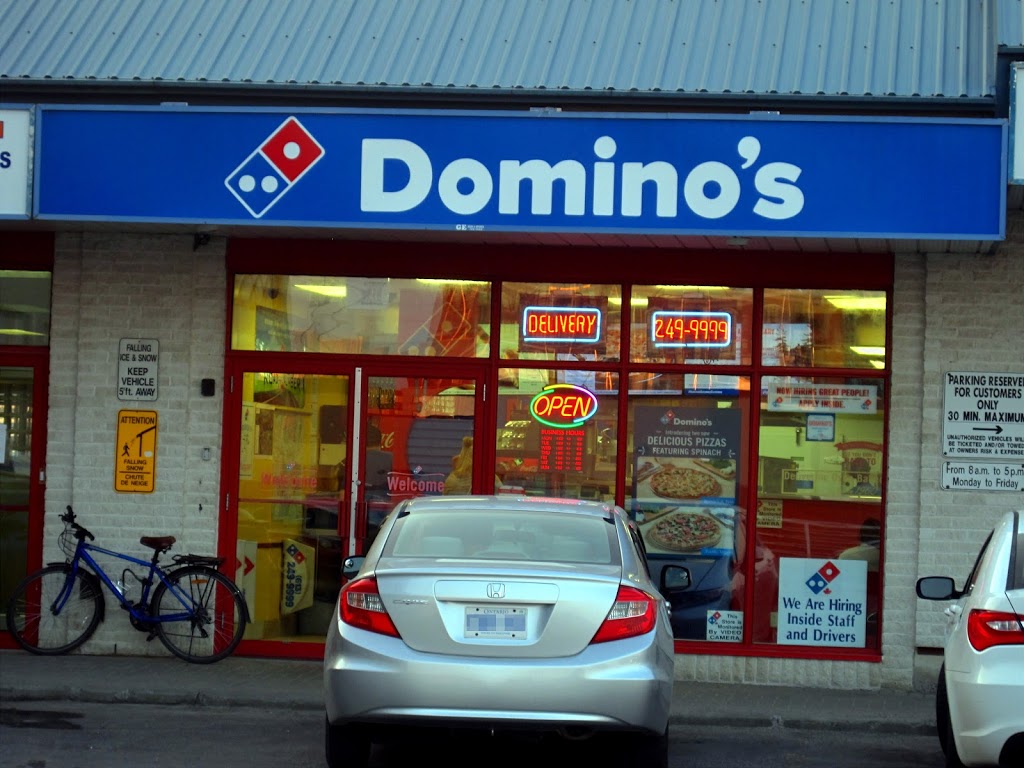 Dominos Pizza | 1800 Bank St Unit #11, Ottawa, ON K1V 0W3, Canada | Phone: (613) 249-9999