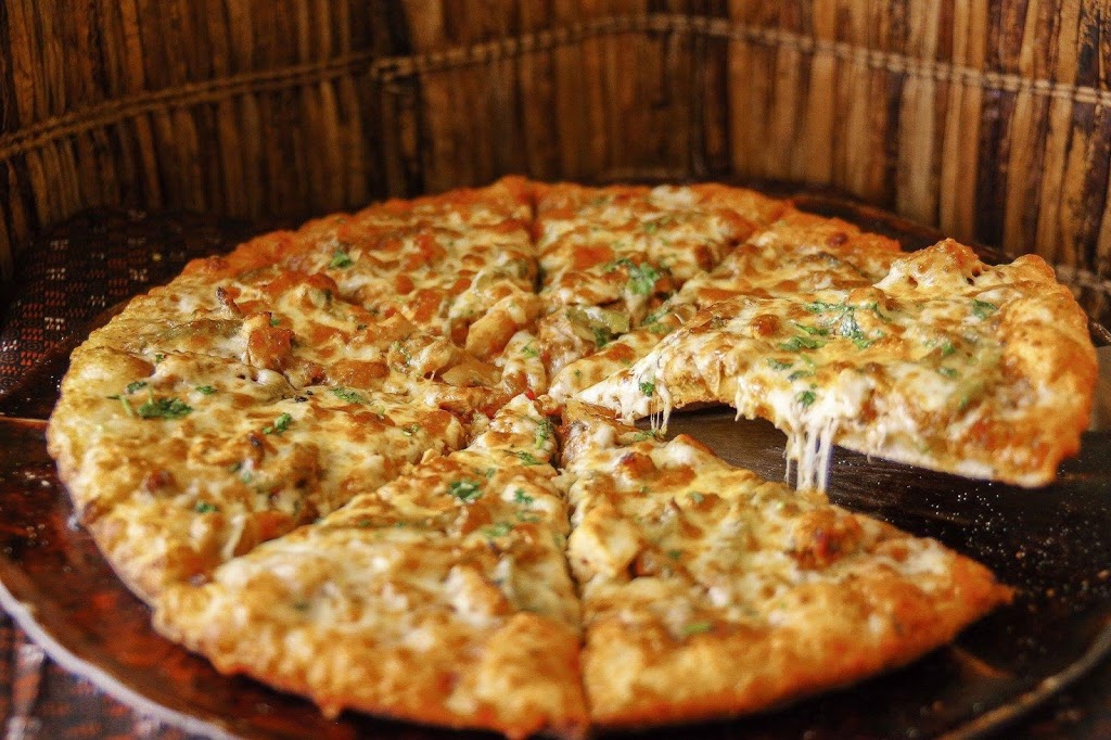 Pizzaria Unlimited | 27 Bridge St, Almonte, ON K0A 1A0, Canada | Phone: (613) 461-6161