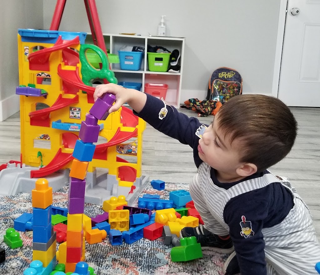 Seven Colours Daycare | 2858 Gardner Ave, Abbotsford, BC V2T 5H9, Canada | Phone: (778) 982-8814