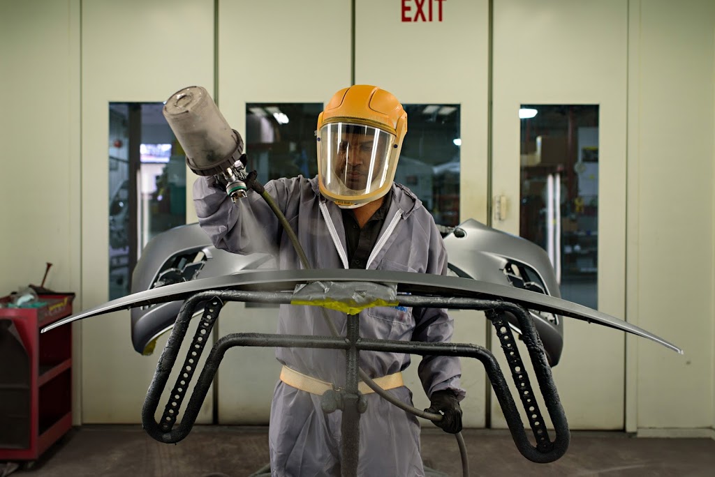 Winters Collision Repair | 1010 Arlington St, Winnipeg, MB R3E 2E8, Canada | Phone: (204) 786-6695