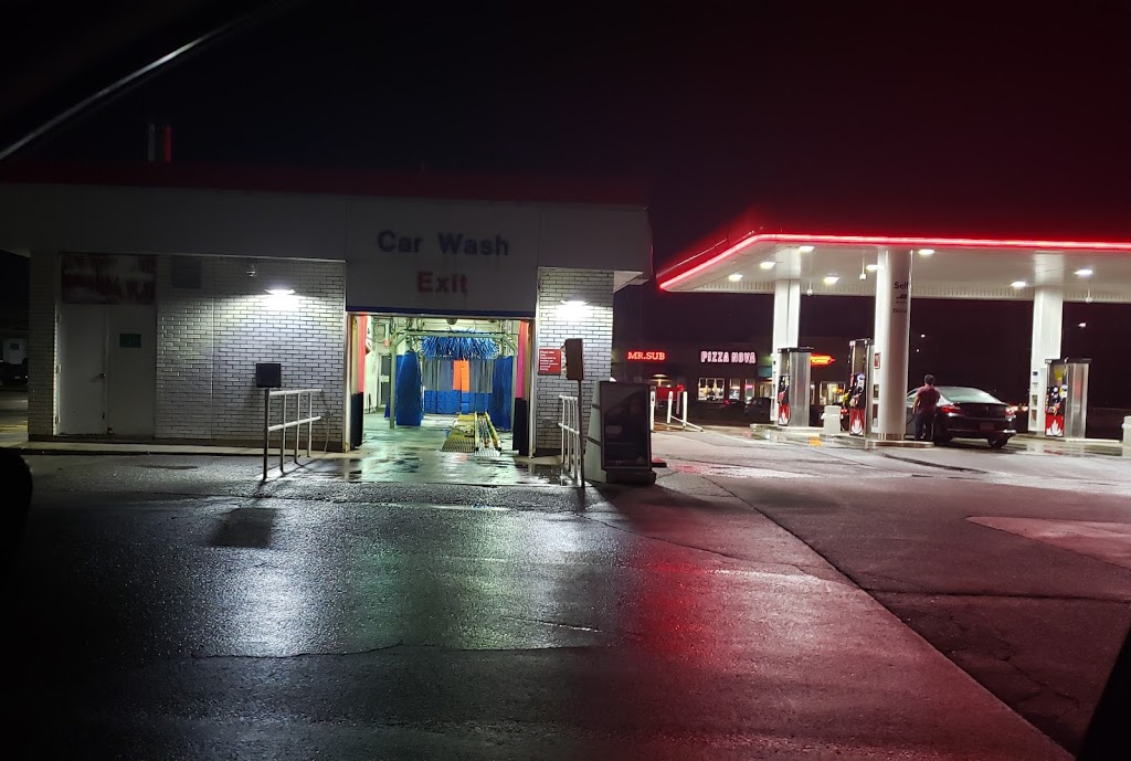 Petro-Canada | 3011 Wolfedale Rd, Mississauga, ON L5C 1V8, Canada | Phone: (905) 270-1797