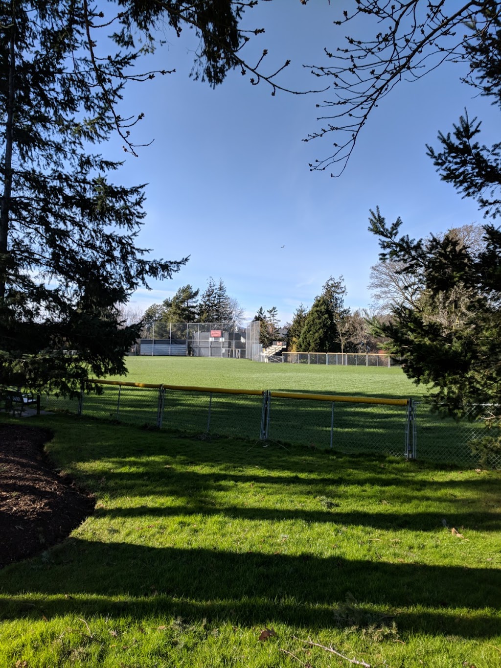 Hollywood Park | Victoria, BC V8S 1G3, Canada