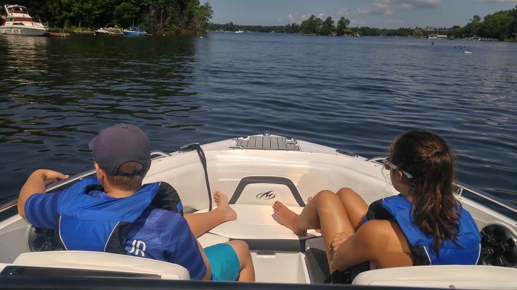 Paragon Marina | 114 Picnic Island Rd, Honey Harbour, ON P0E 1E0, Canada | Phone: (705) 756-2402