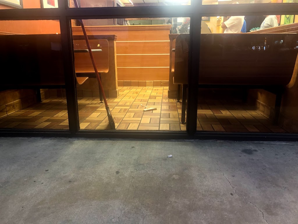 Subway | 31943 S Fraser Way Suite# 104, Abbotsford, BC V2T 1V5, Canada | Phone: (604) 850-9555