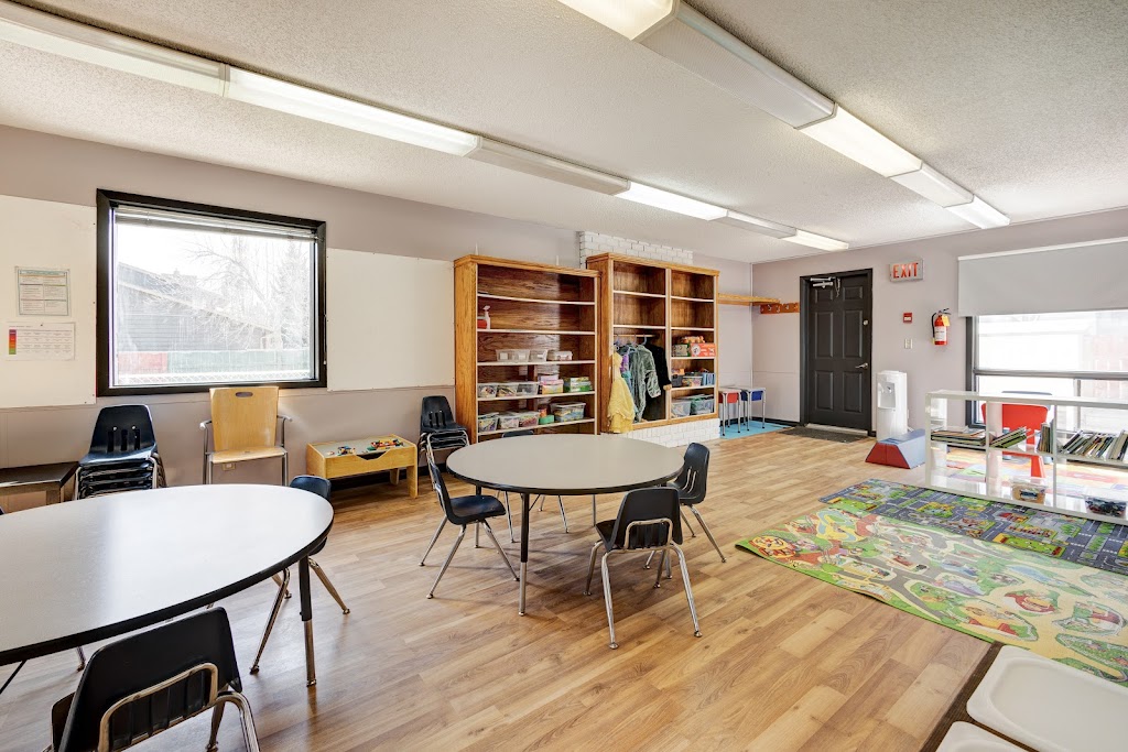 Acorn Dojo Daycare | 308 Woodfield Rd SW, Calgary, AB T2W 3V9, Canada | Phone: (403) 281-4997