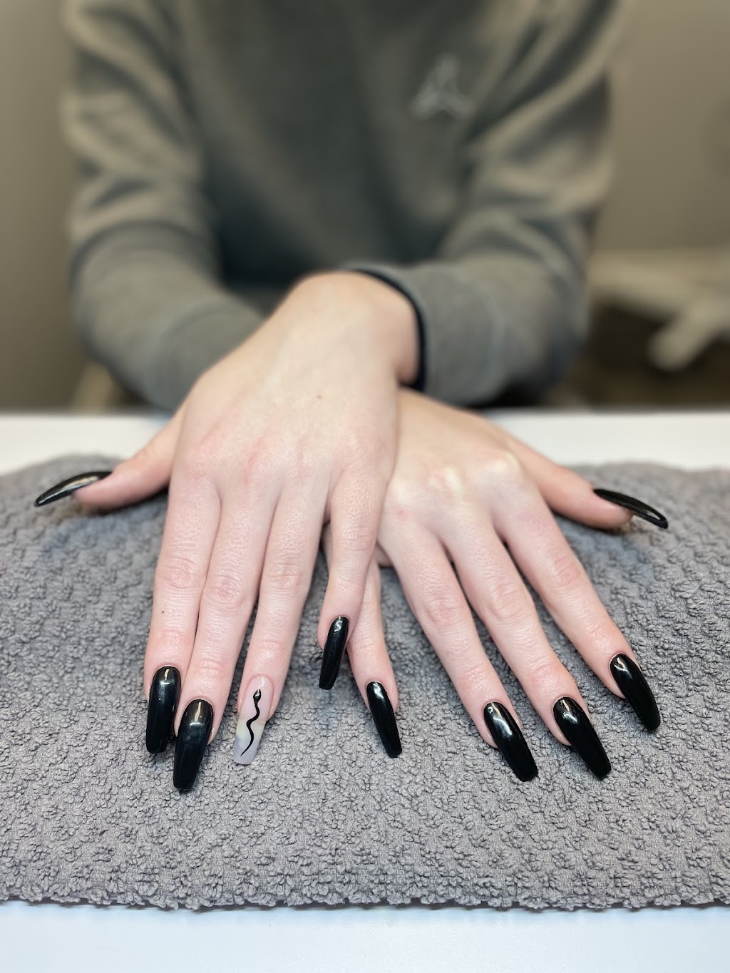Get Nailed by Alyssa | 4120 Nova Scotia Trunk 1, Garlands Crossing, NS B0N 2T0, Canada | Phone: (902) 306-1692