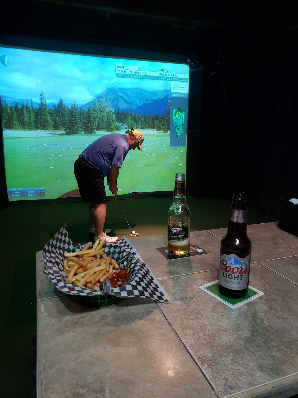 JARZIES Indoor Simulated Golf | 175 Dawson Rd #7, Guelph, ON N1H 1A3, Canada | Phone: (519) 341-4512