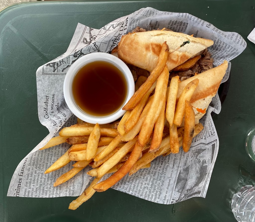 Lions Head Inn Restaurant & Pub | 8 Helen St, Lions Head, ON N0H 1W0, Canada | Phone: (519) 793-4601