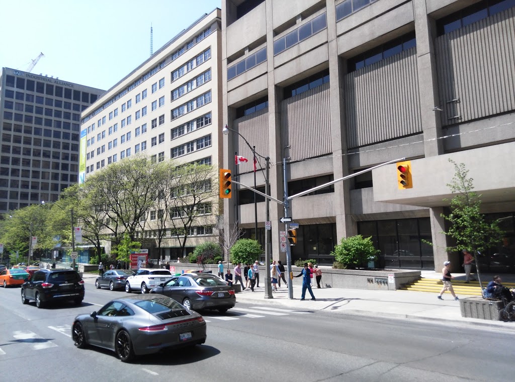 Mount Sinai Hospital | 600 University Ave, Toronto, ON M5G 1X5, Canada | Phone: (416) 596-4200