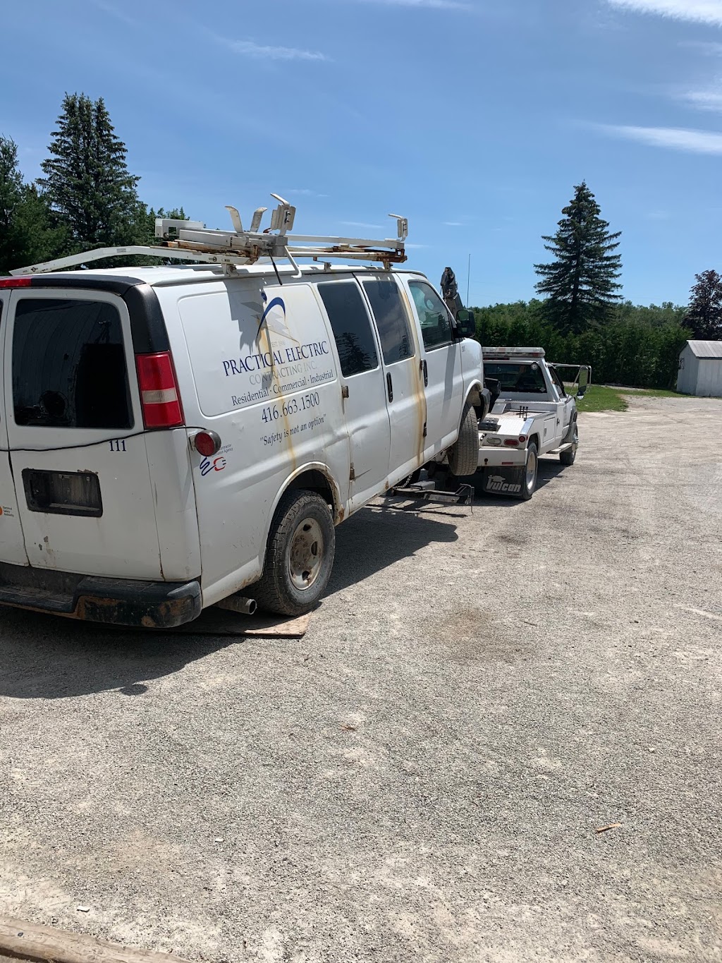 wieder brothers towing scrap car removal | 5165 15 Side Rd, Milton, ON L9E 0C8, Canada | Phone: (905) 854-5182