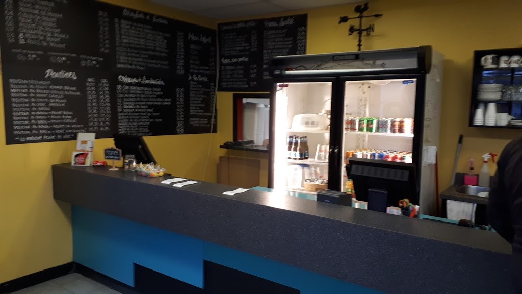 Coq-O-Bec | 907 Montée Masson, Terrebonne, QC J6W 2Z9, Canada | Phone: (450) 492-4444