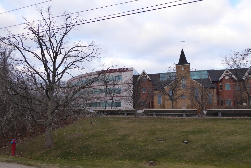Crossroads Family of Ministry | 1295 N Service Rd, Burlington, ON L7P 3A7, Canada | Phone: (905) 335-7100